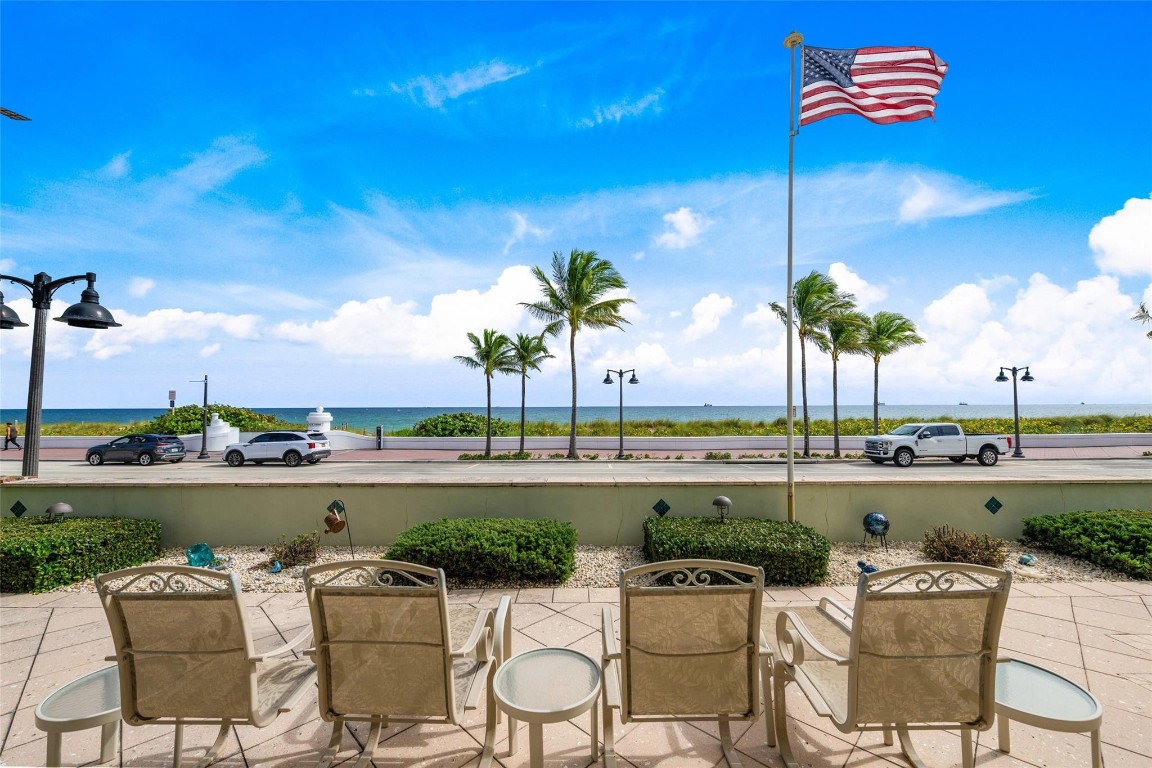 LAS OLAS BY THE SEA - Residential