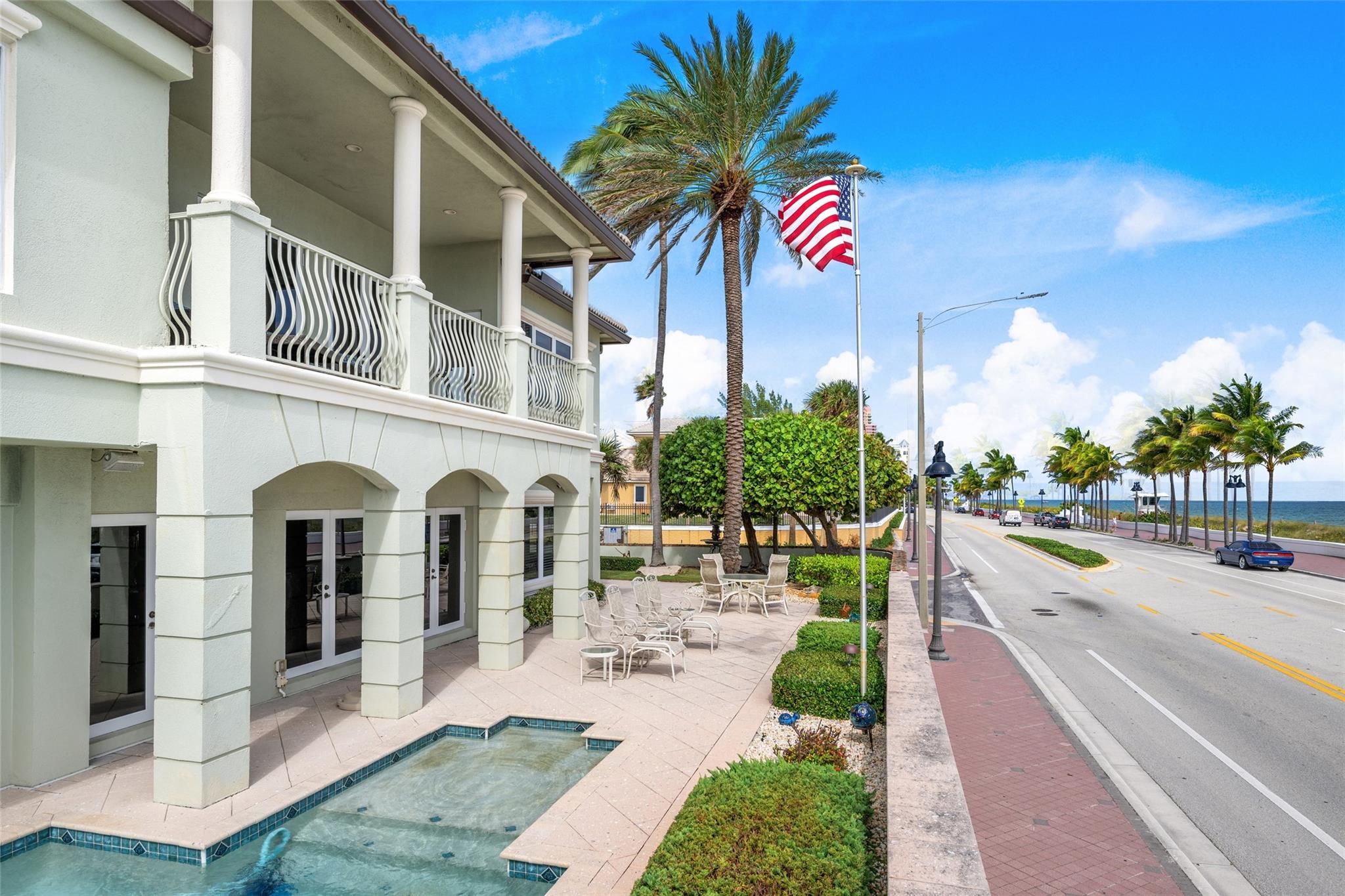 LAS OLAS BY THE SEA - Residential