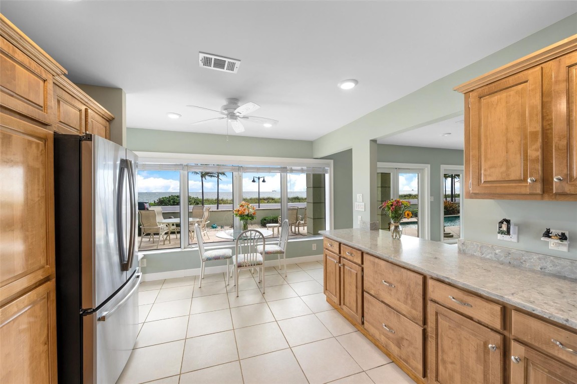 LAS OLAS BY THE SEA - Residential