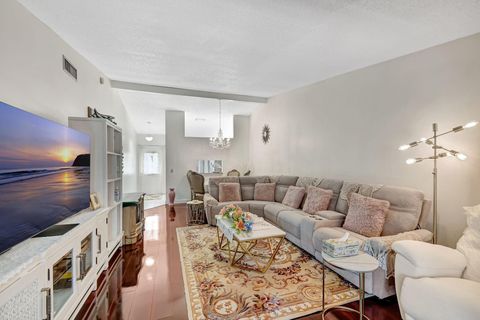 4863 Sable Pine Circle D West Palm Beach FL 33417