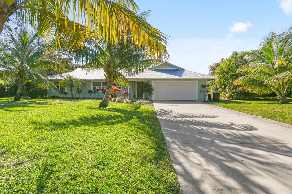 Photo of 8284 SE Woodmere Street, Hobe Sound, FL 33455 (MLS # R11068344)