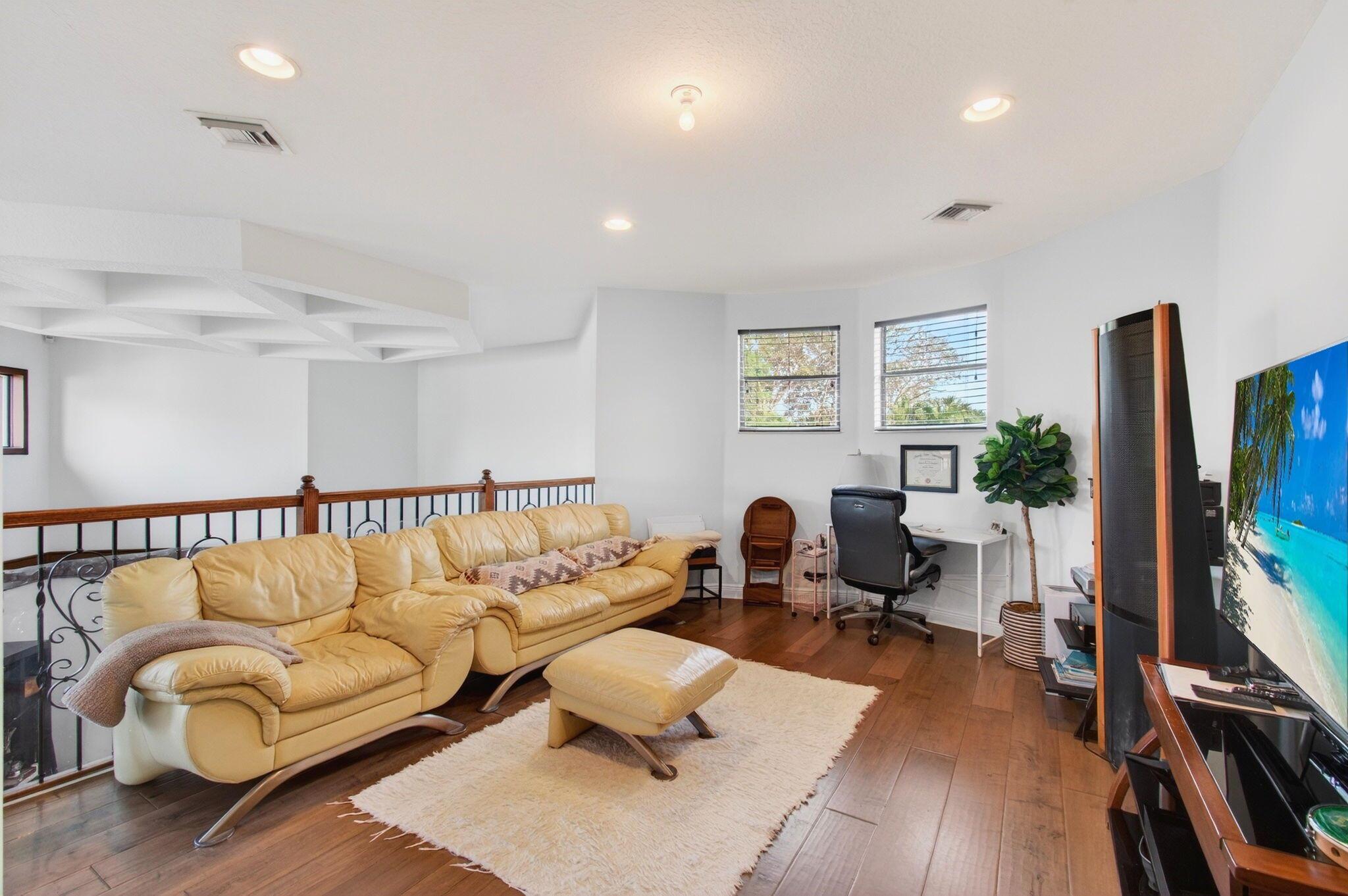 CASA BELLA - Residential