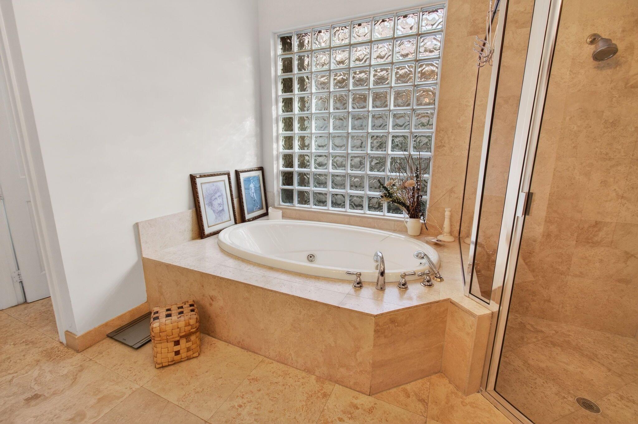 CASA BELLA - Residential