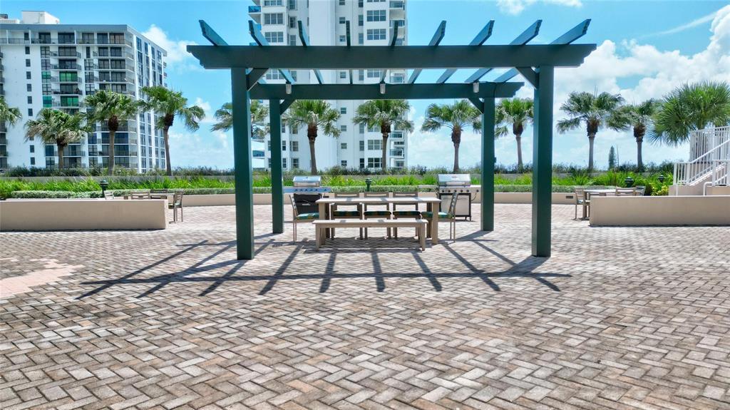 TIDES AT BRIDGESIDE SQUARE - Residential