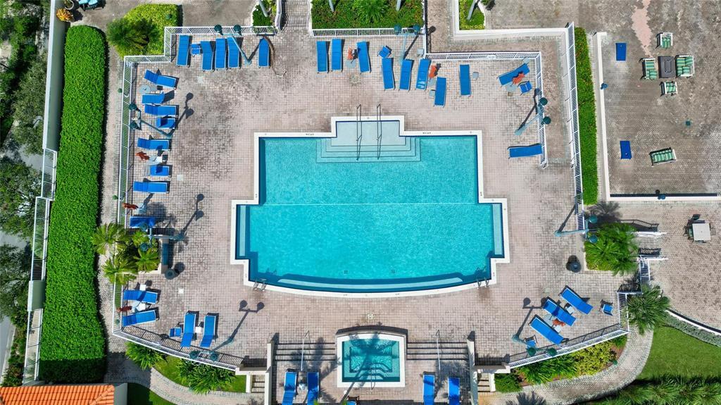 TIDES AT BRIDGESIDE SQUARE - Residential