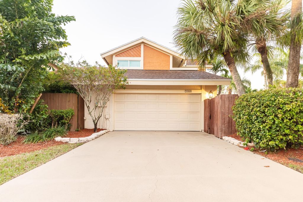 Photo of 7860 Stanway Place W, Boca Raton, FL 33433 (MLS # R10945272)