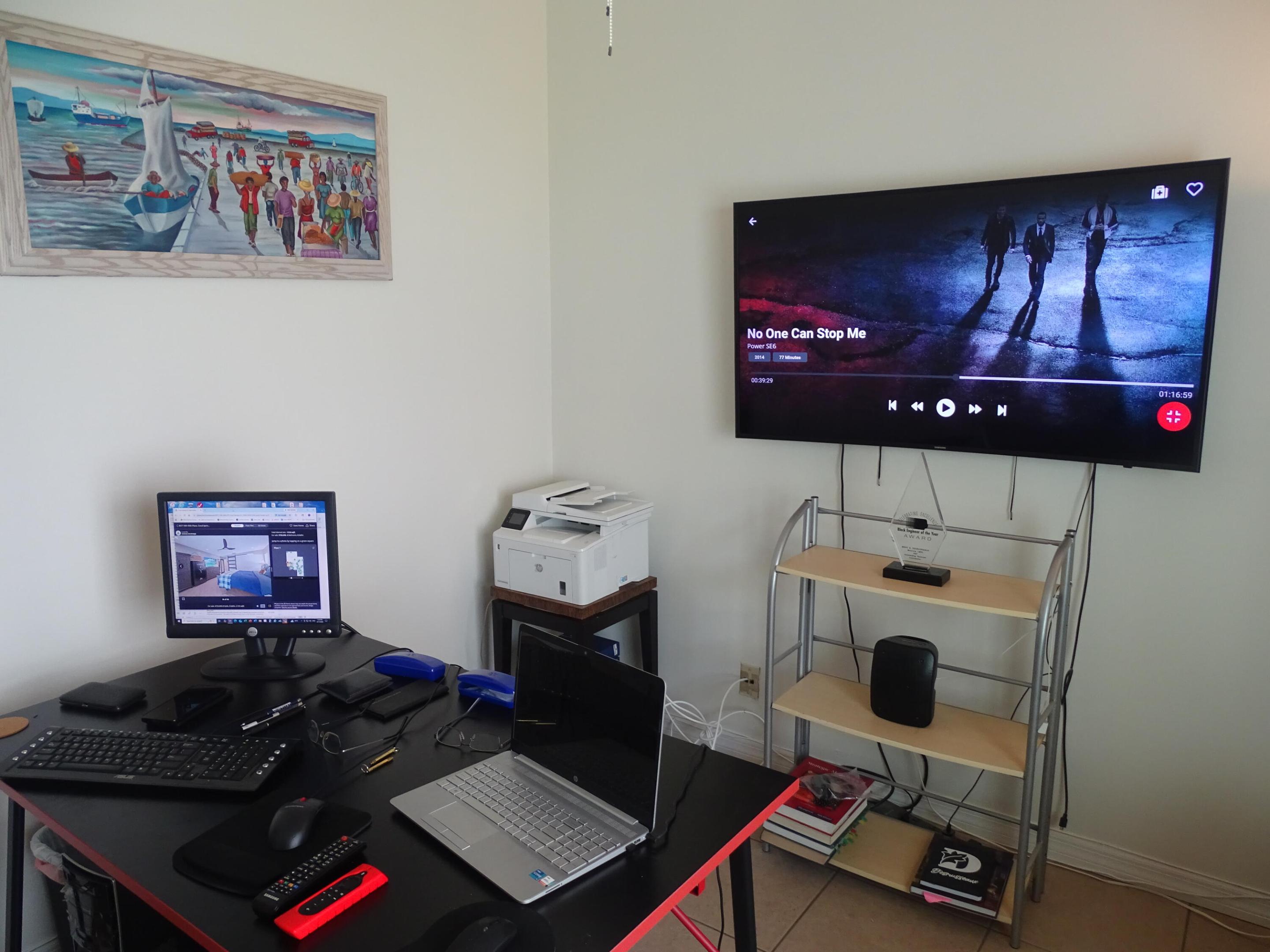 ADDISON COURT - Residential