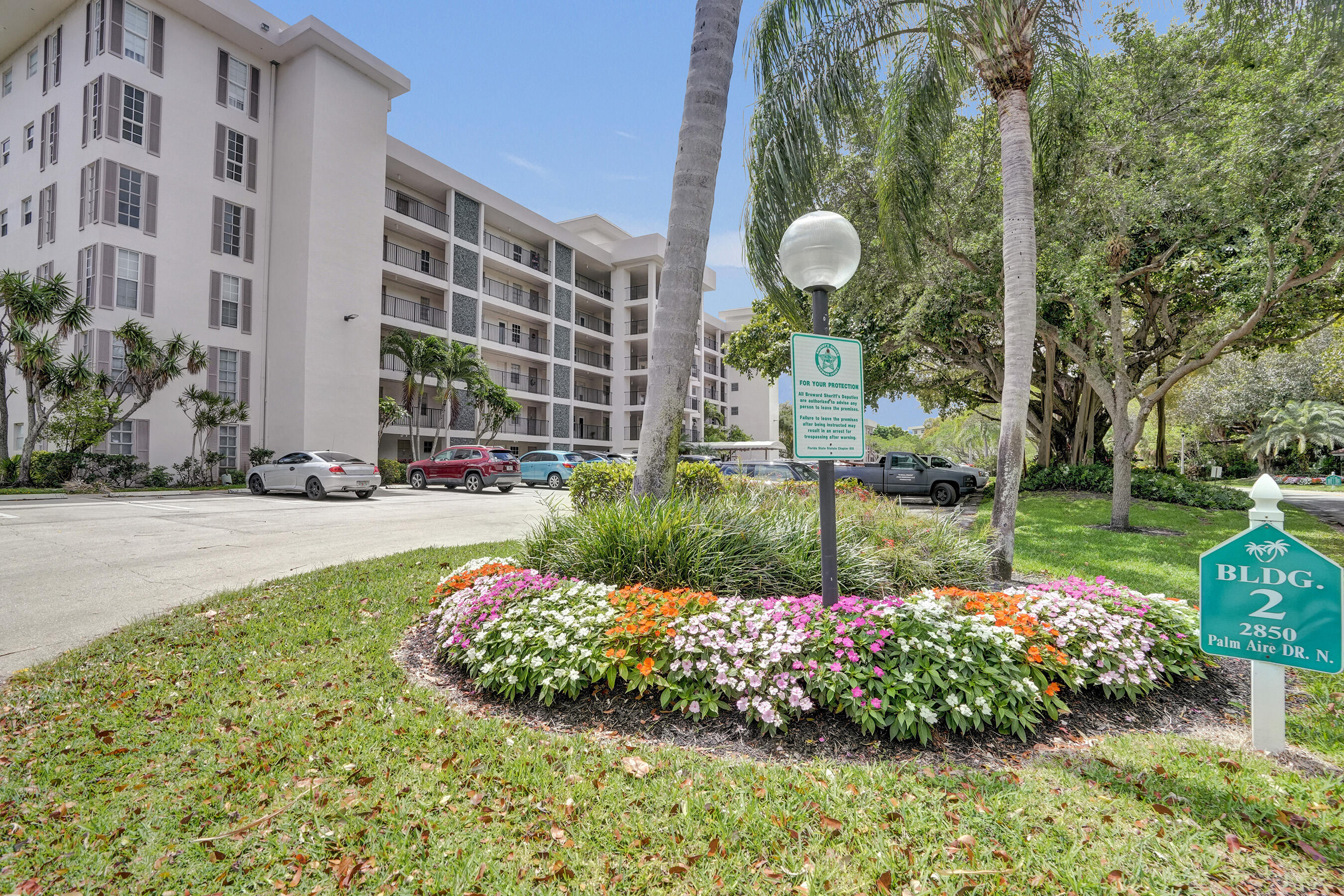 NO 2 PALM-AIRE COUNTRY CLUB - Residential