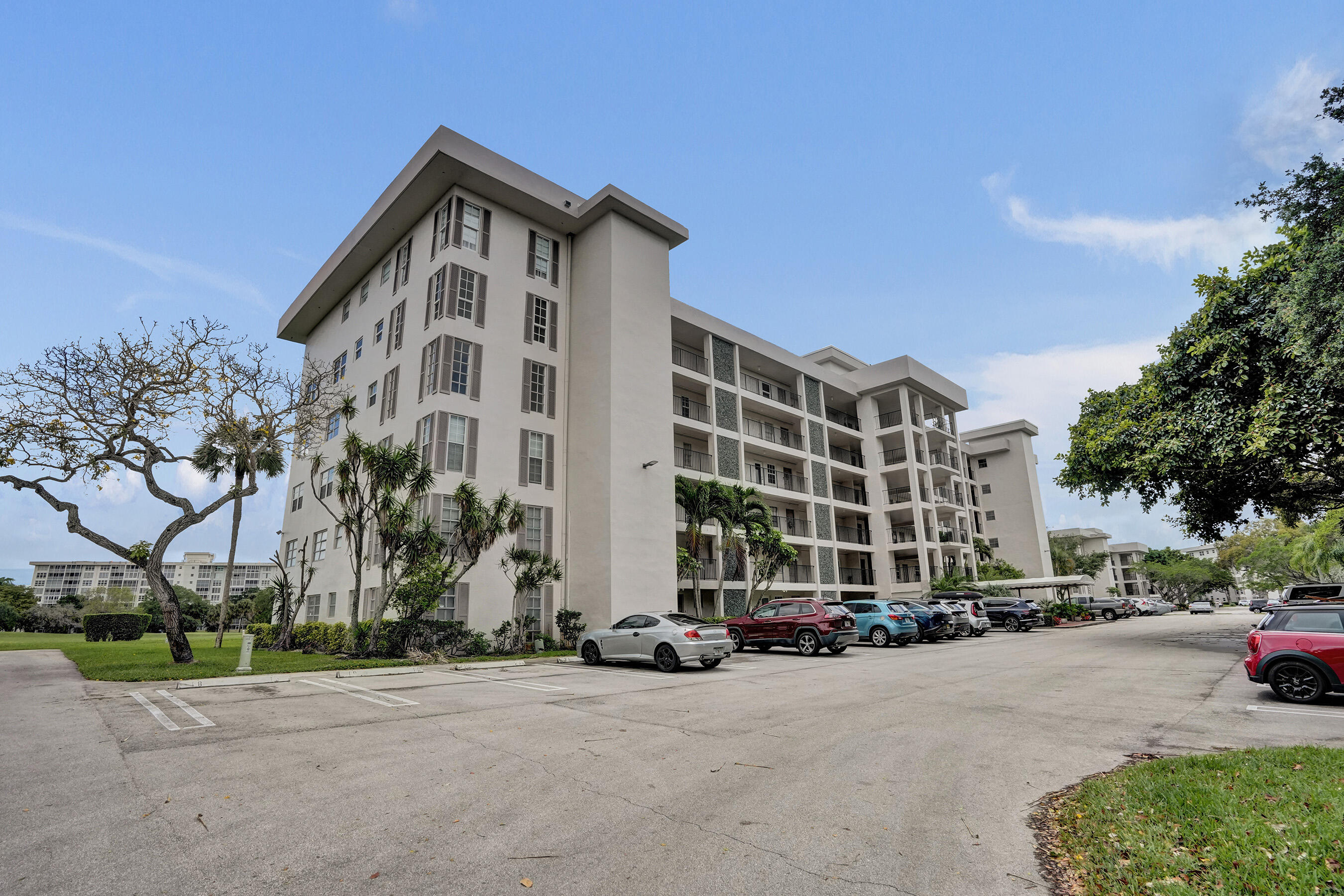 NO 2 PALM-AIRE COUNTRY CLUB - Residential