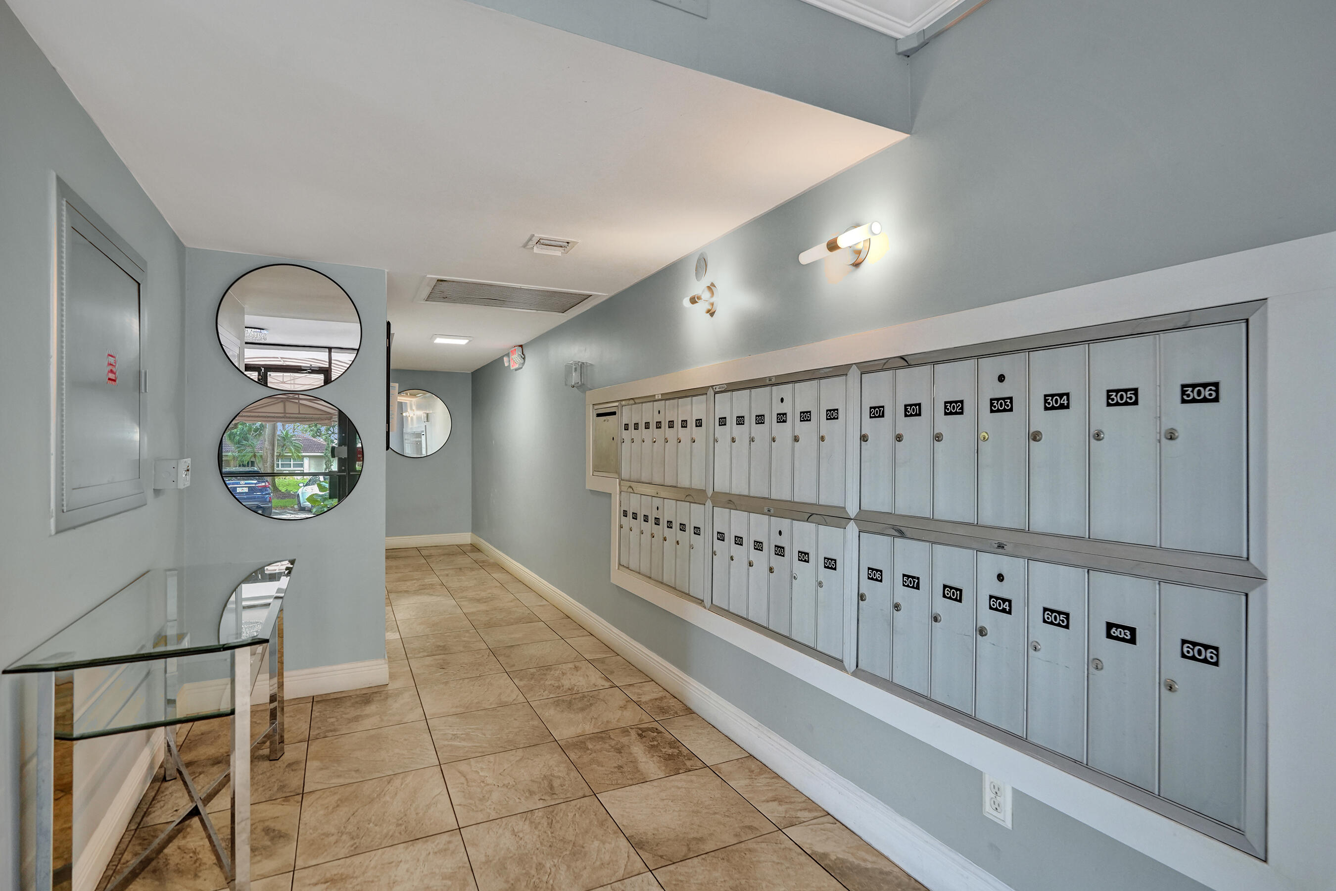 NO 2 PALM-AIRE COUNTRY CLUB - Residential