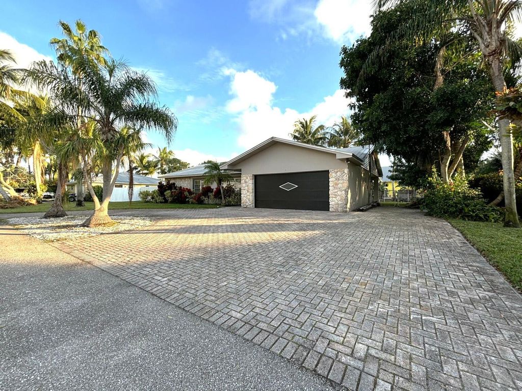Photo of 9366 SE River Terrace, Jupiter, FL 33469 (MLS # R11055742)