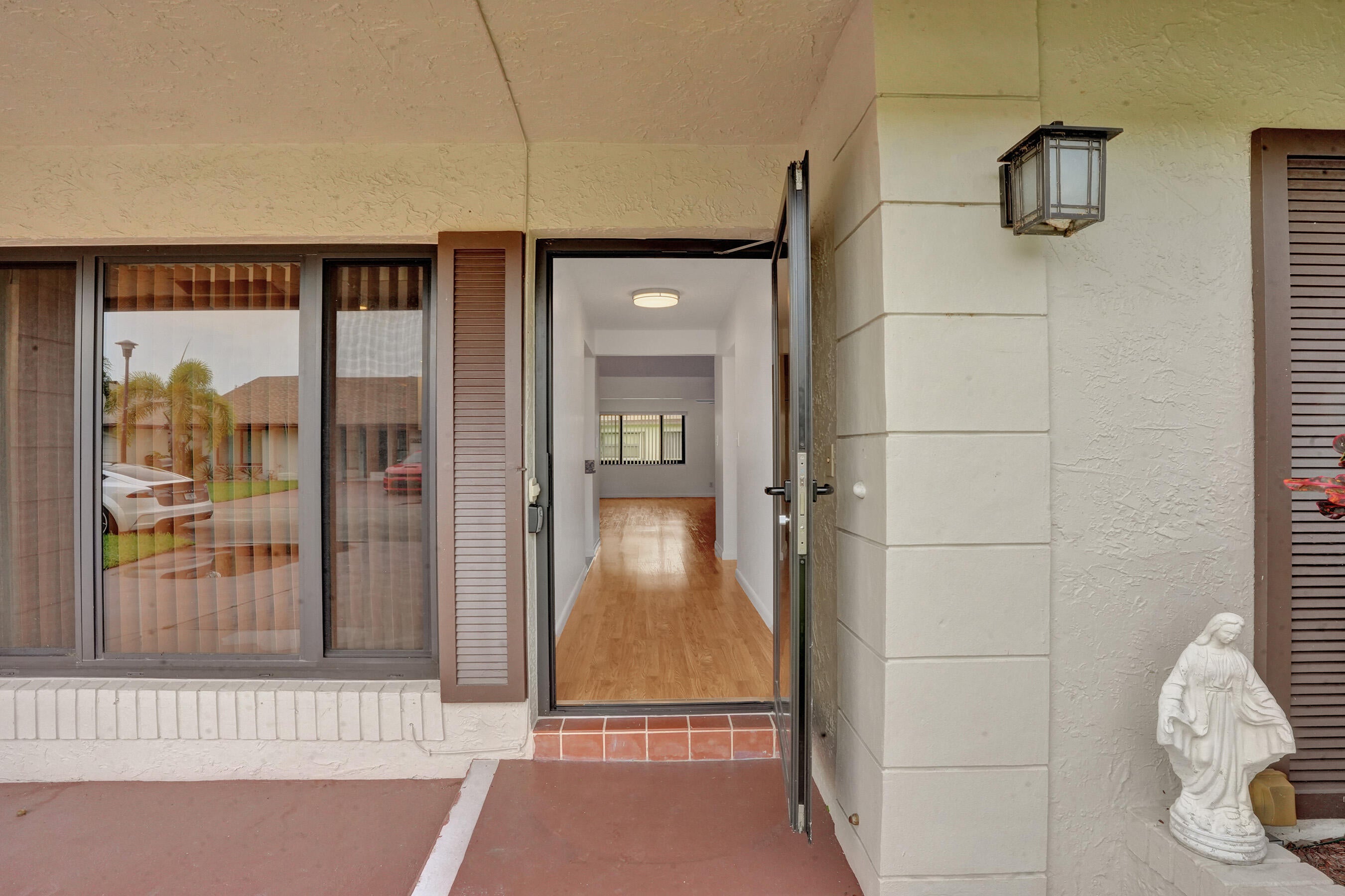2253 SW 17TH Drive