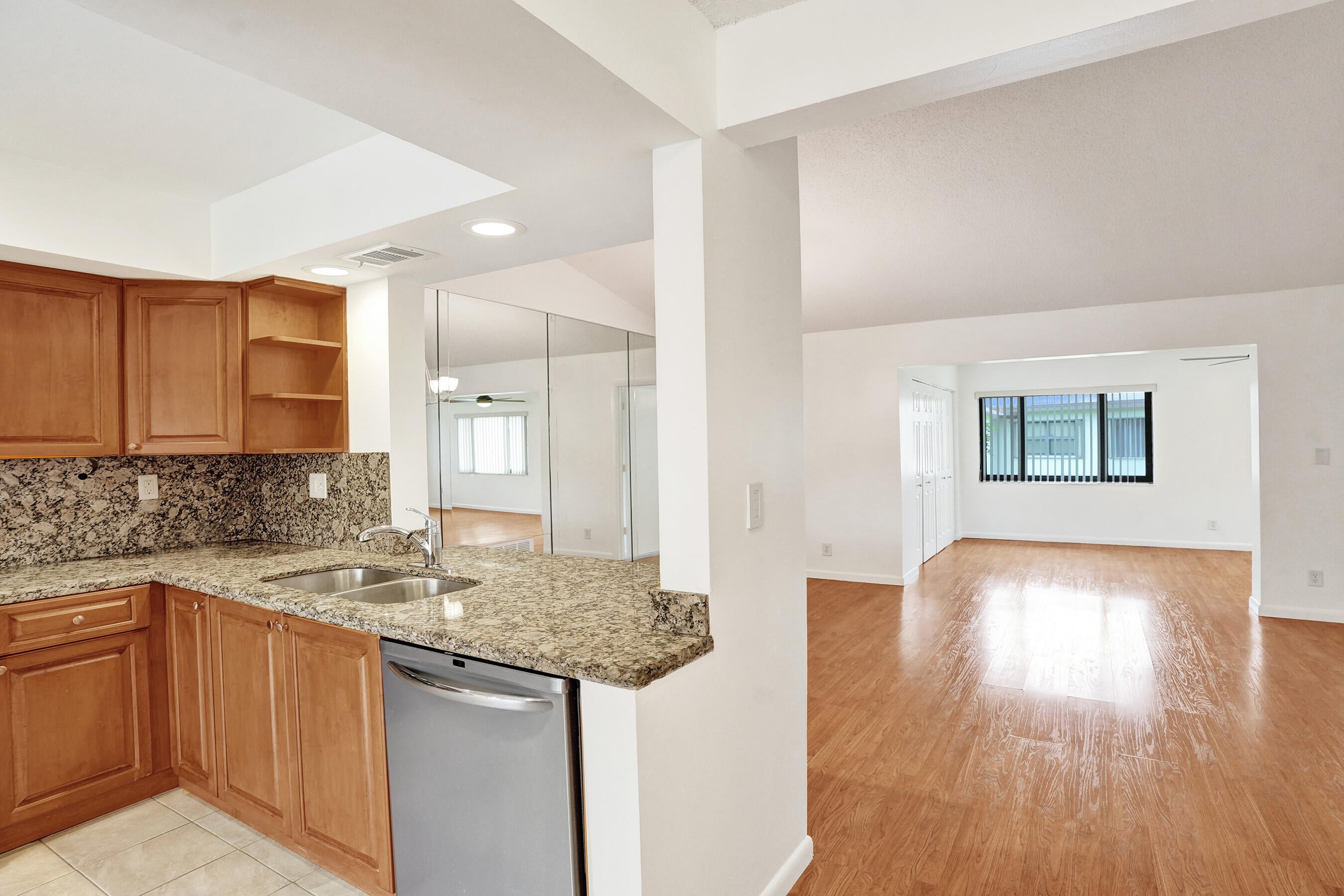 2253 SW 17TH Drive