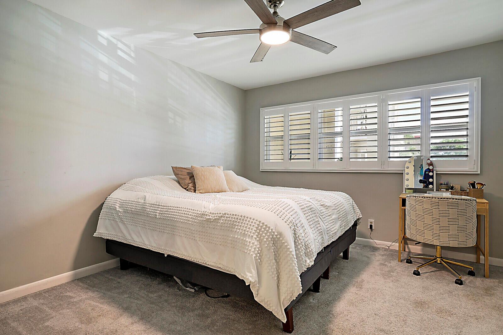 NO 4 PALM-AIRE AT CORAL K - Residential