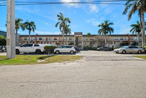 1100 Crystal Lake Drive 105 Pompano Beach FL 33064