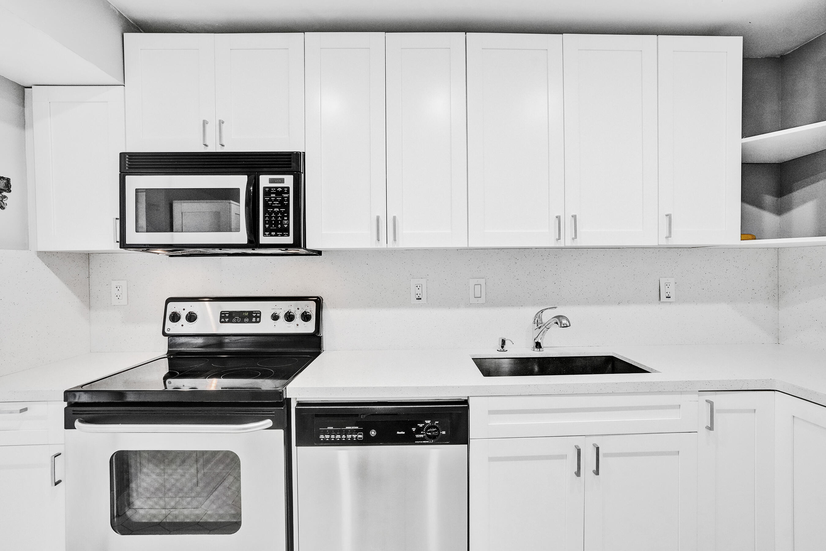 FLAMENCO CONDO TOWER I - Residential Lease