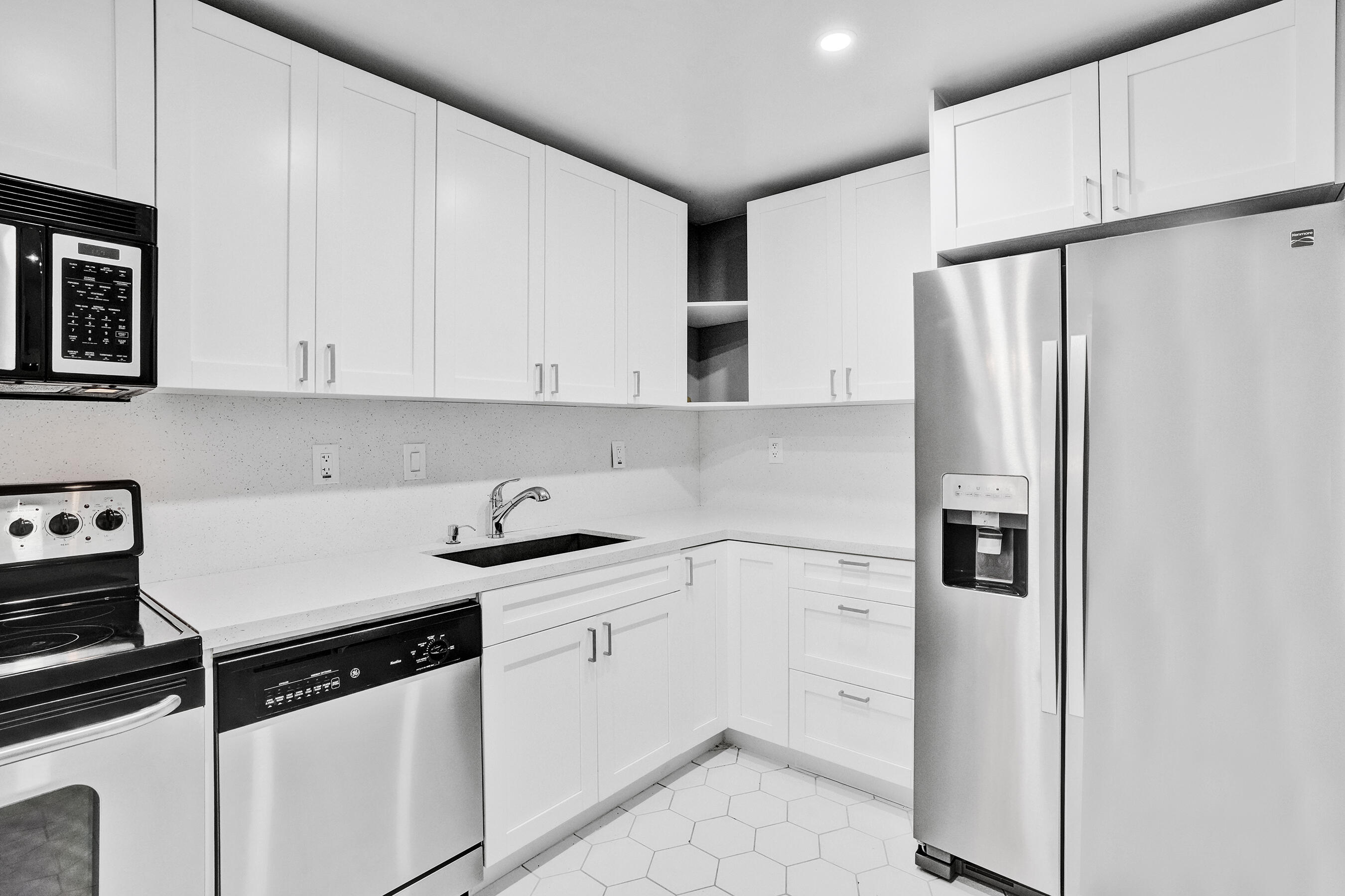 FLAMENCO CONDO TOWER I - Residential Lease