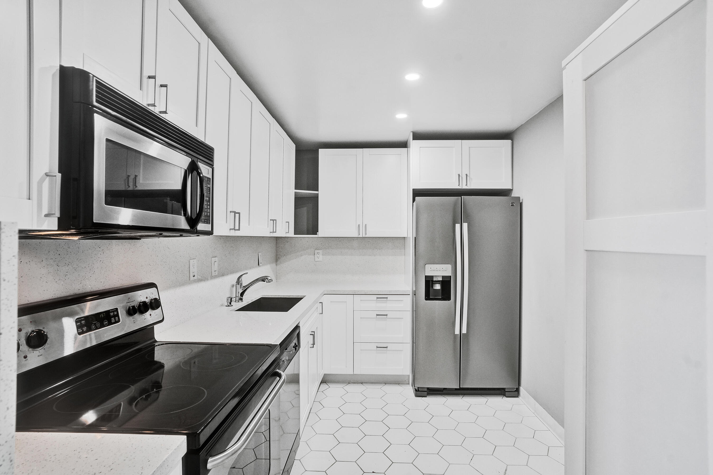 FLAMENCO CONDO TOWER I - Residential Lease