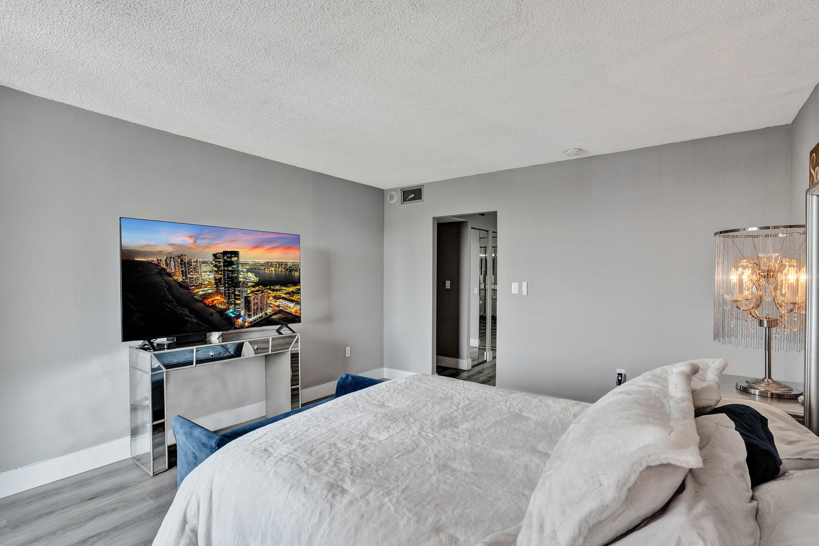 FLAMENCO CONDO TOWER I - Residential Lease