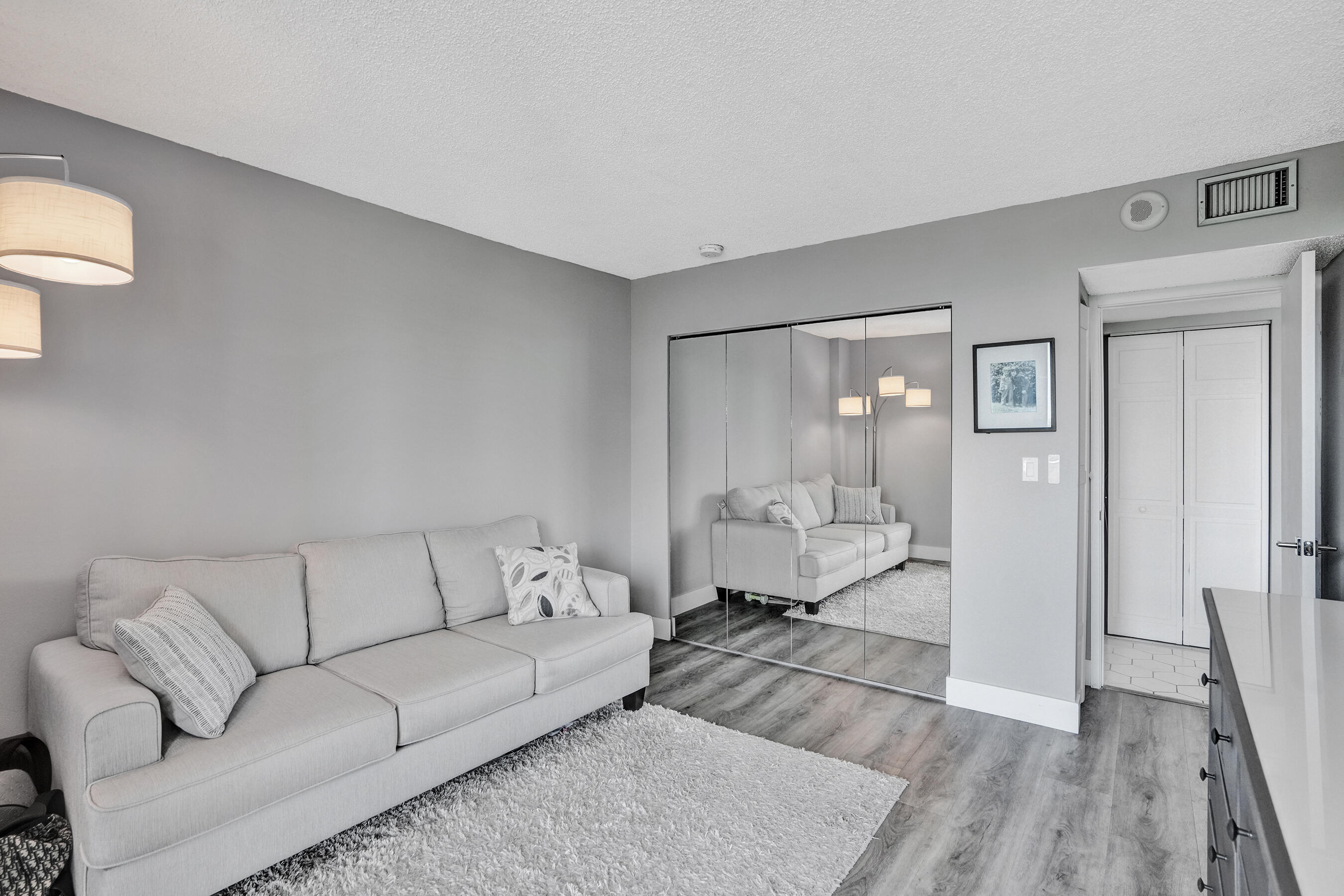 FLAMENCO CONDO TOWER I - Residential Lease