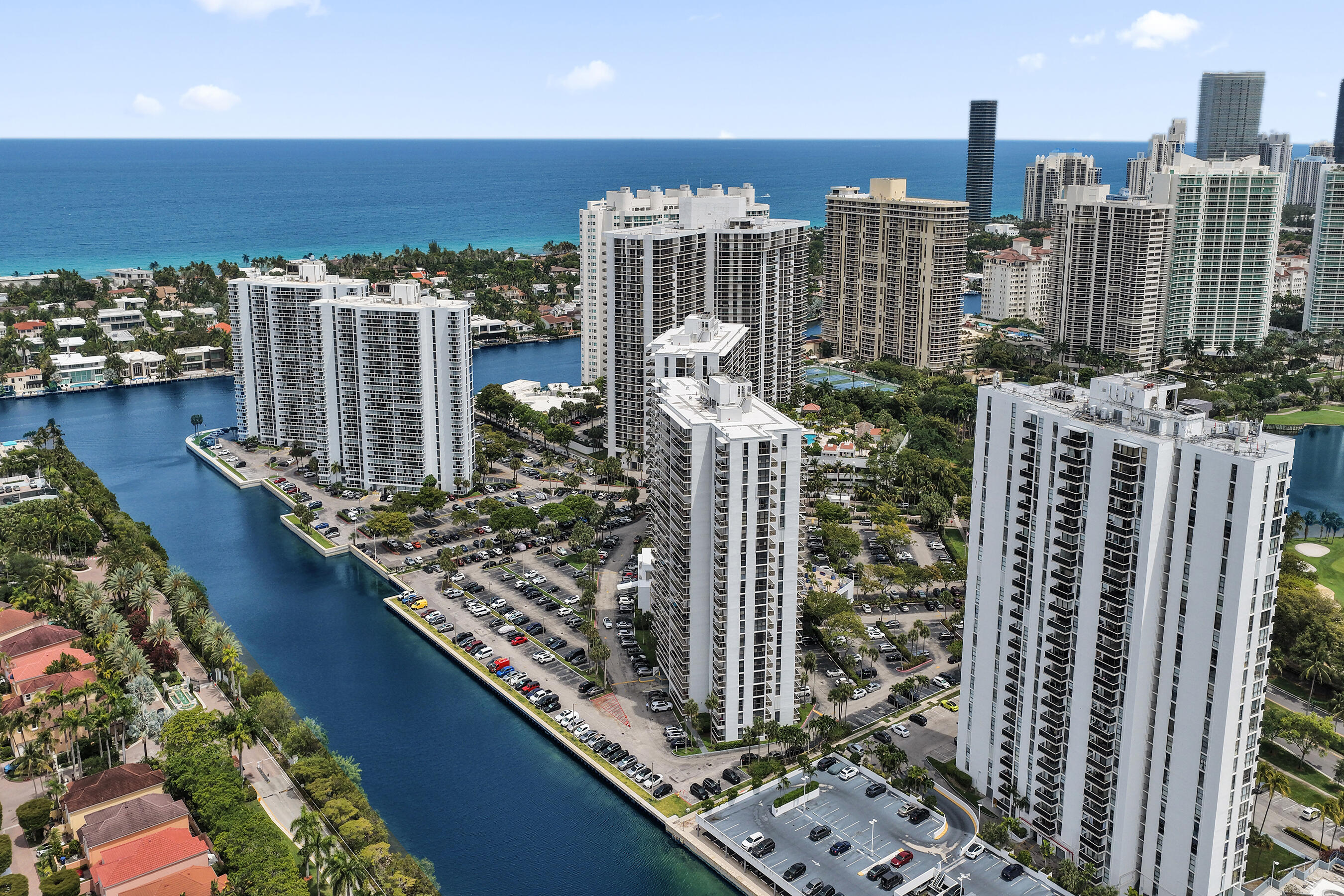 FLAMENCO CONDO TOWER I - Residential Lease