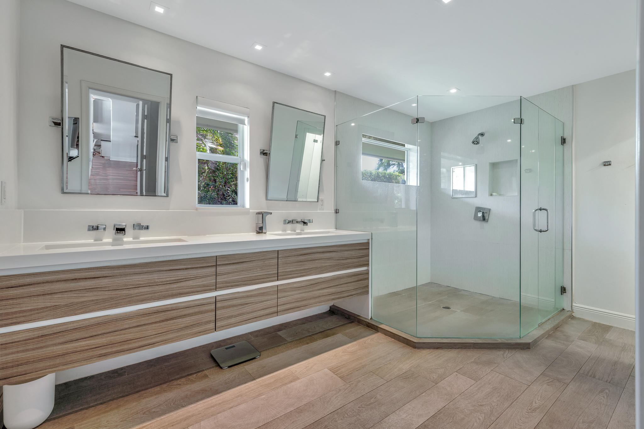 HIDDEN KEY NORTH - Residential