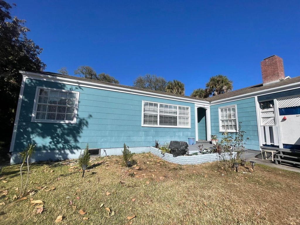 Photo of 904 Boston Avenue #2, Fort Pierce, FL 34950 (MLS # R11161241)