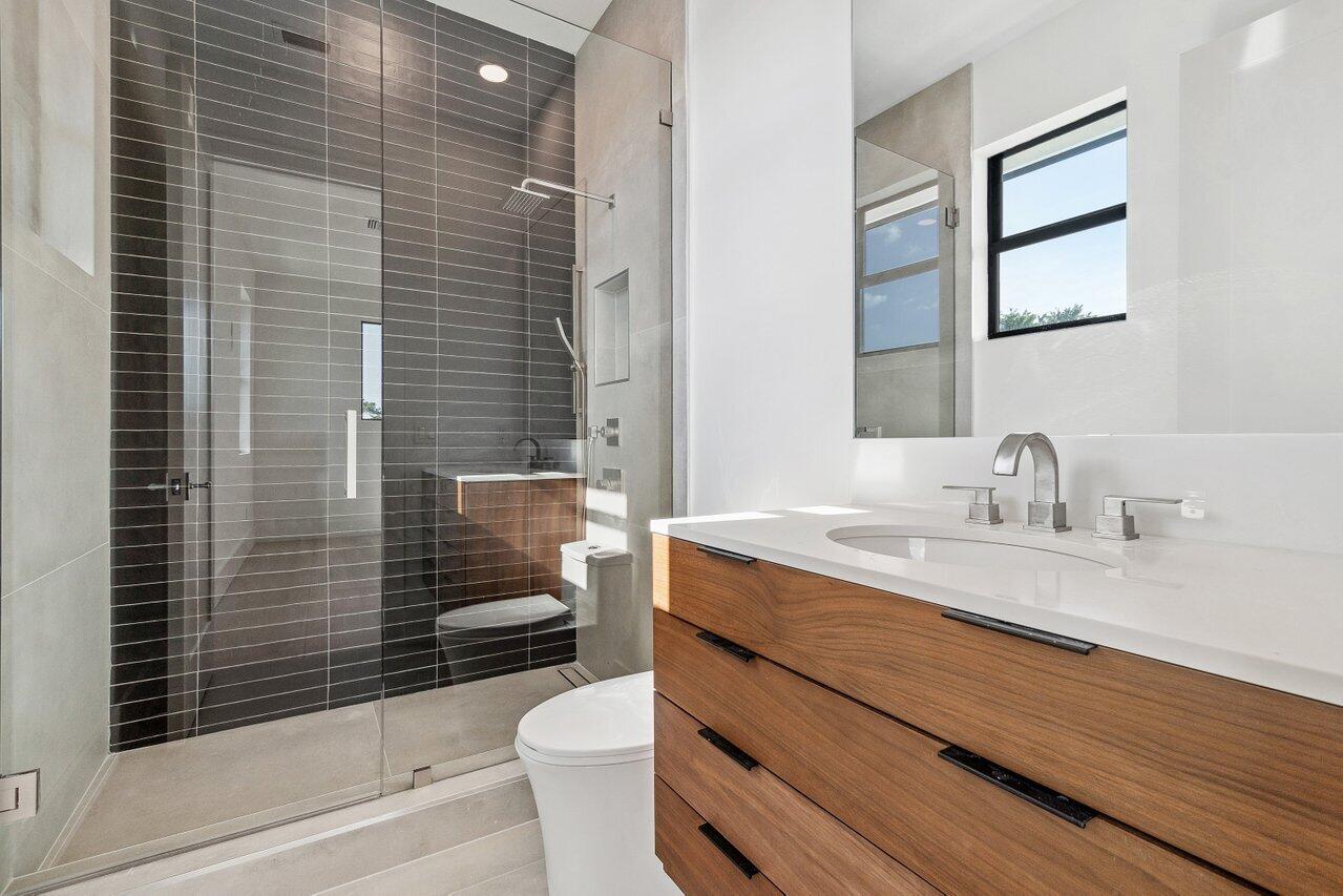 FRENCHMANS CREEK - Residential