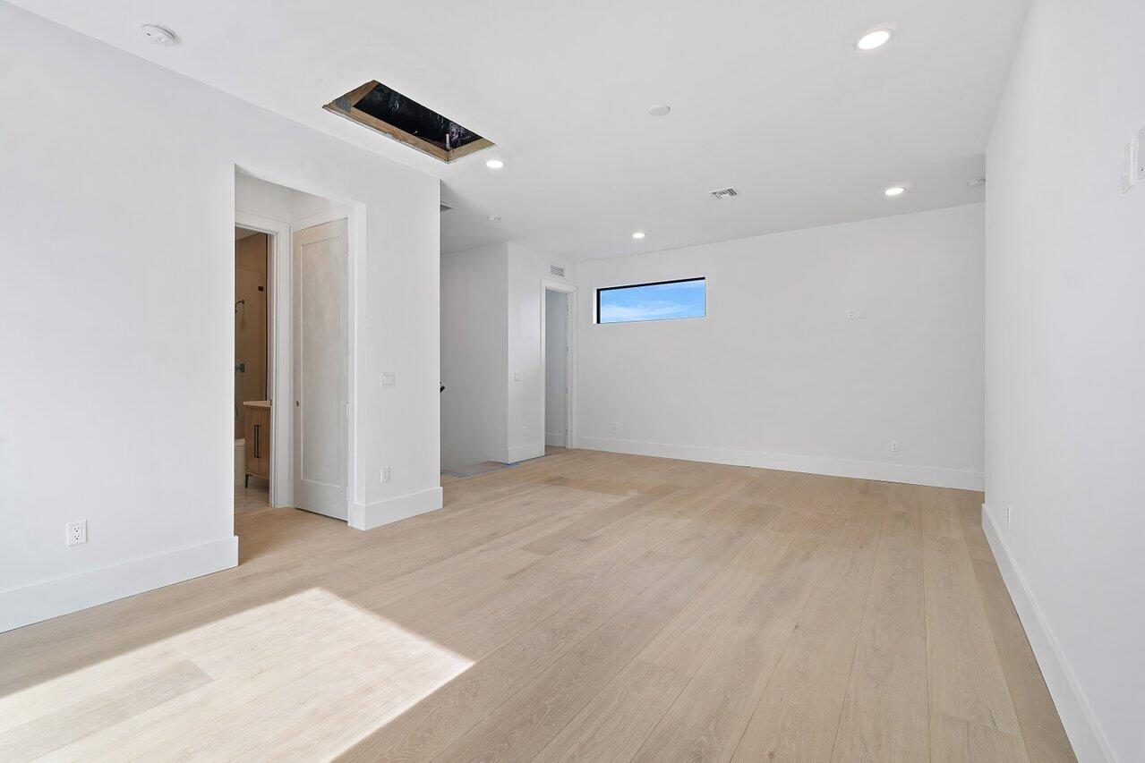 FRENCHMANS CREEK - Residential