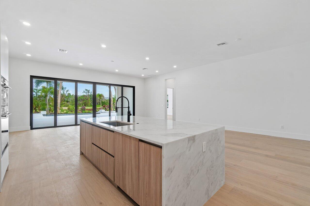 FRENCHMANS CREEK - Residential