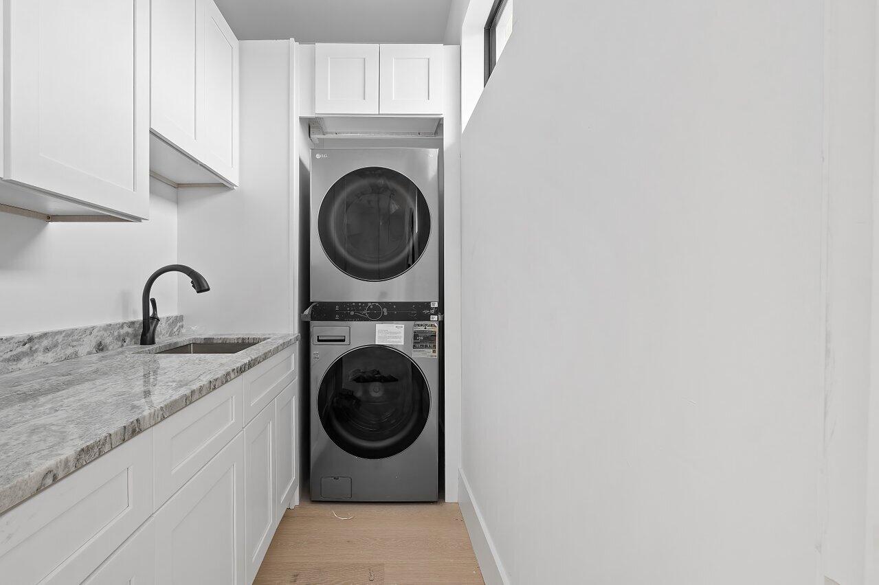 FRENCHMANS CREEK - Residential