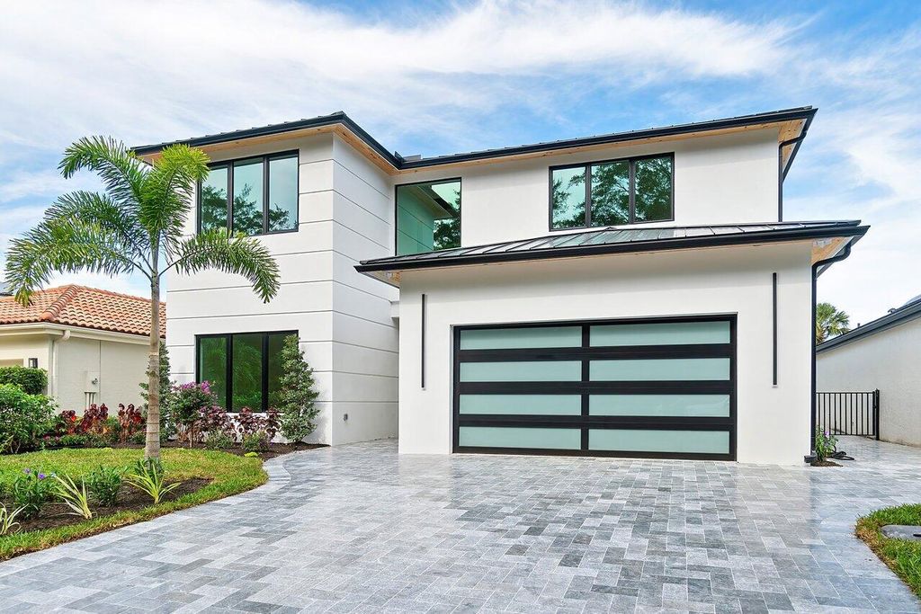 Photo of 3819 Toulouse Drive, Palm Beach Gardens, FL 33410 (MLS # R10980453)