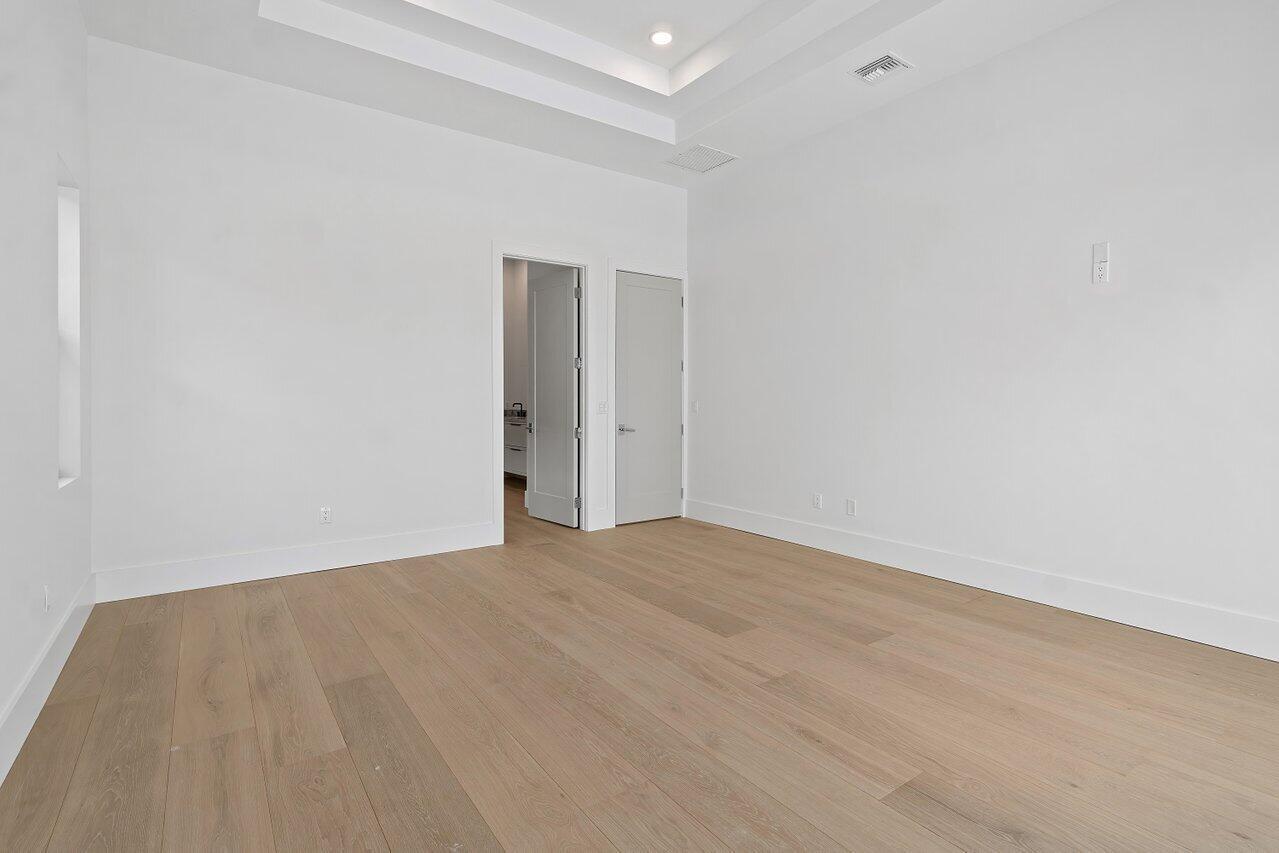 FRENCHMANS CREEK - Residential