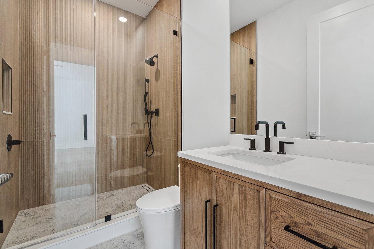 FRENCHMANS CREEK - Residential