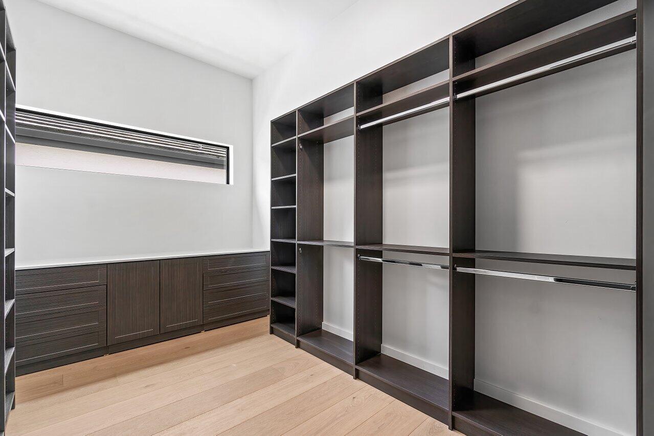 FRENCHMANS CREEK - Residential