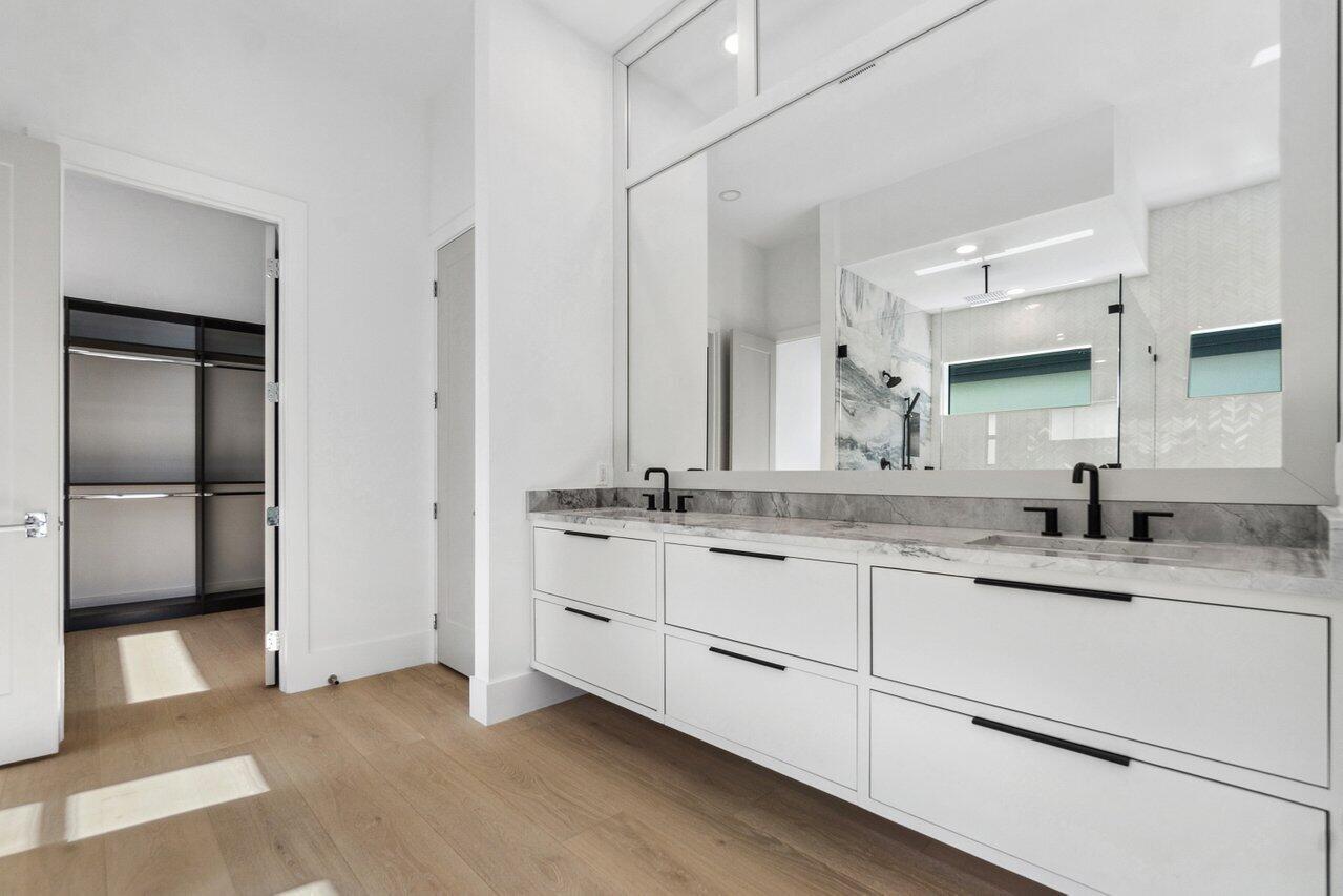 FRENCHMANS CREEK - Residential