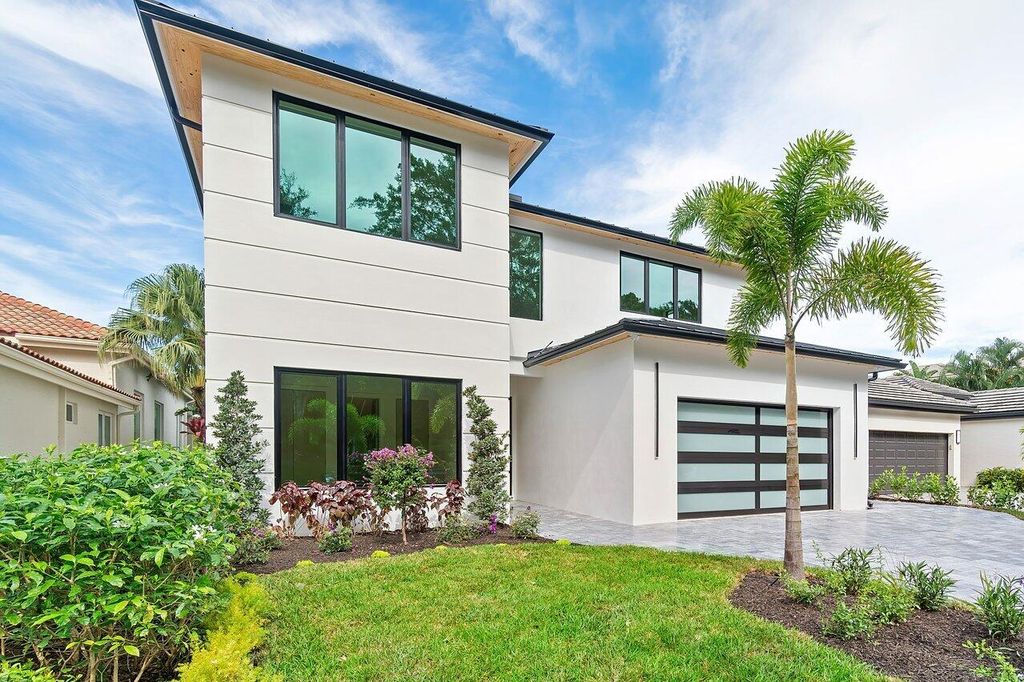 Photo of 3819 Toulouse Drive, Palm Beach Gardens, FL 33410 (MLS # R10980453)