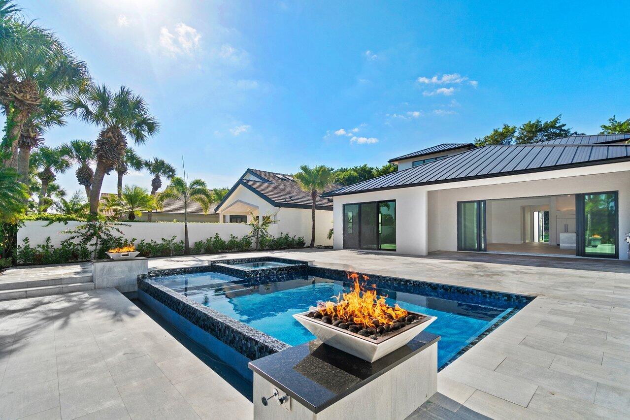 FRENCHMANS CREEK - Residential