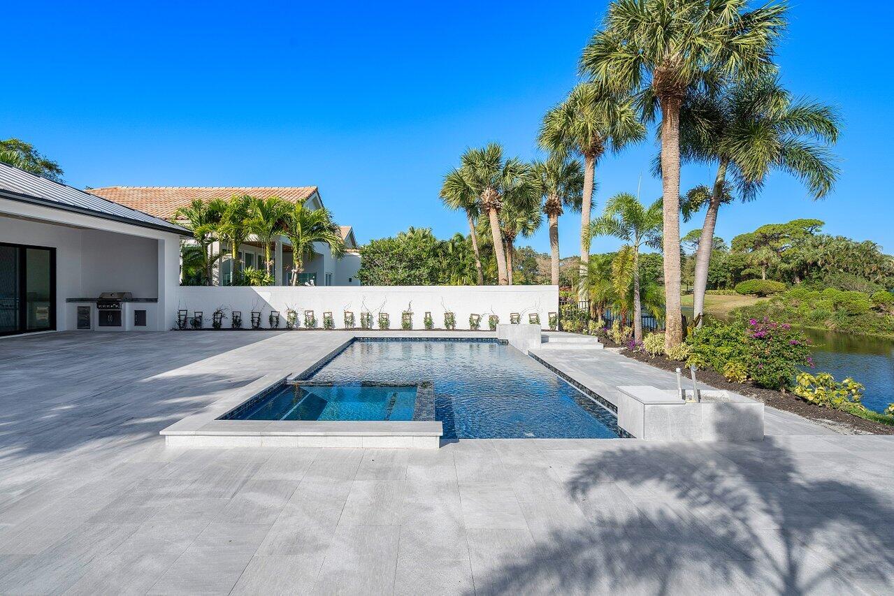 FRENCHMANS CREEK - Residential