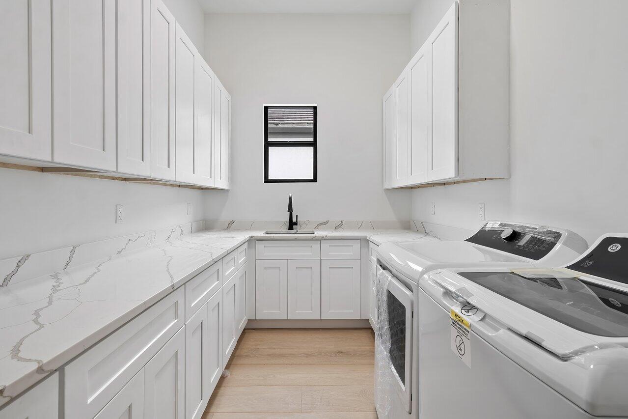 FRENCHMANS CREEK - Residential