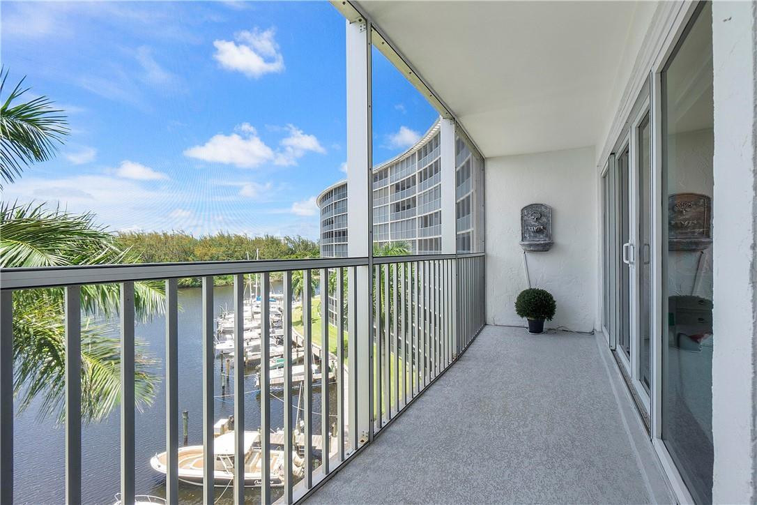 Hillsboro Cove - Residential