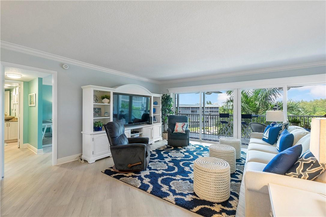 Hillsboro Cove - Residential