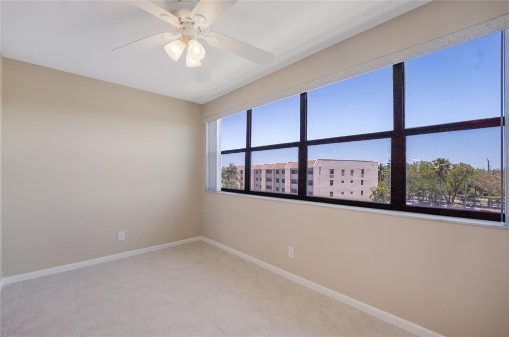 Sunrise Lakes - Residential