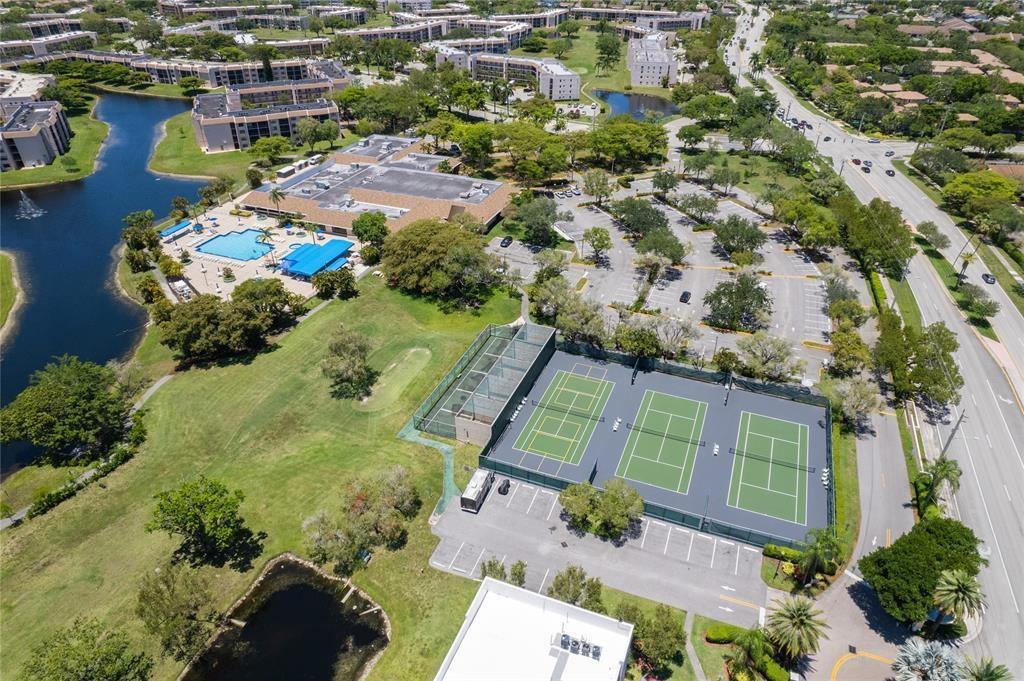 Sunrise Lakes - Residential