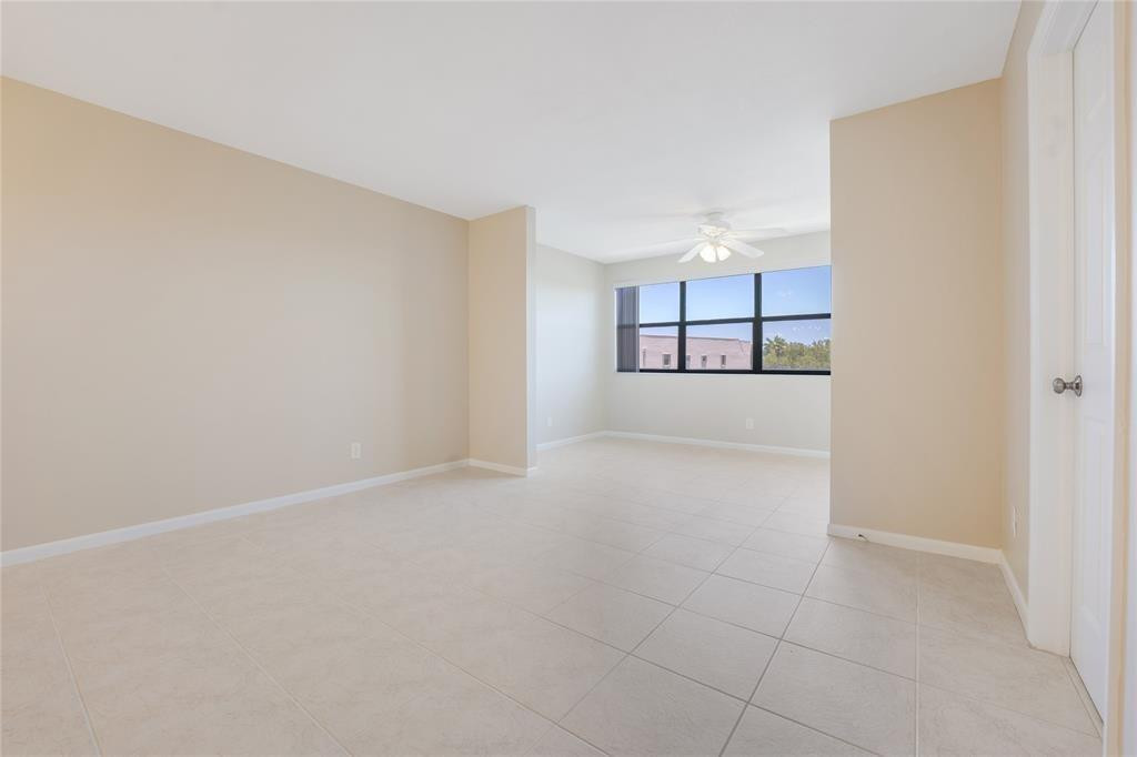 Sunrise Lakes - Residential