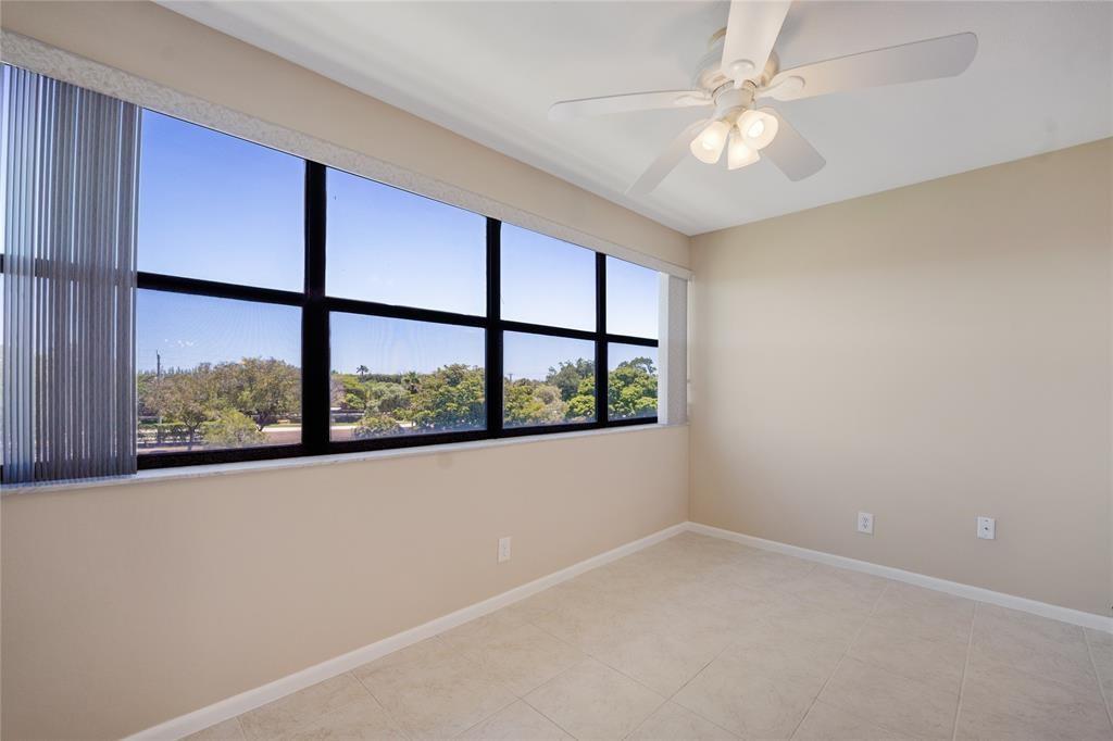 Sunrise Lakes - Residential