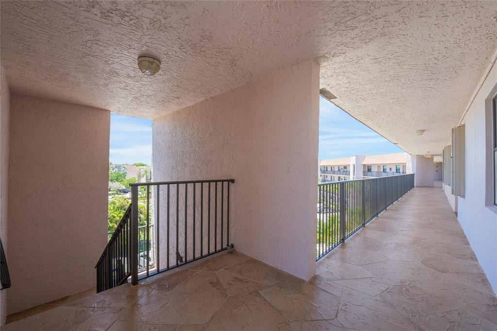 Sunrise Lakes - Residential