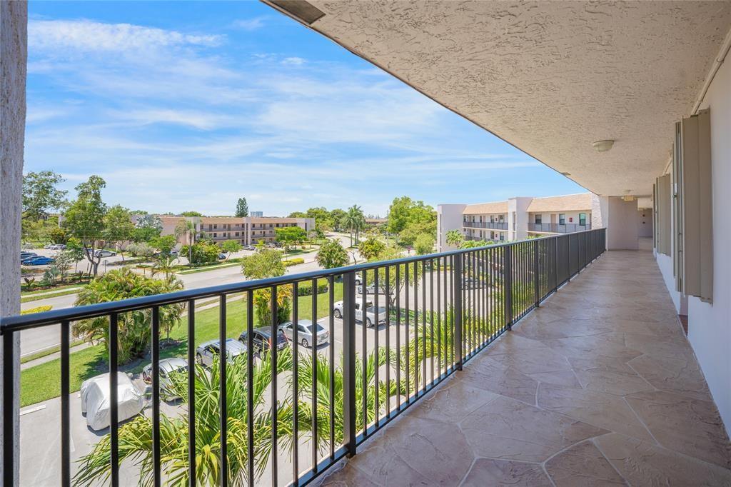 Sunrise Lakes - Residential