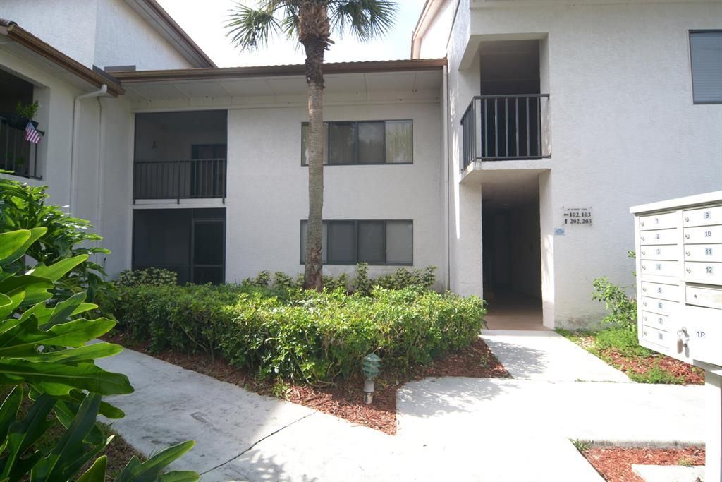 Photo of 3400 Twin Lakes Terrace #103, Fort Pierce, FL 34951 (MLS # R10829685)