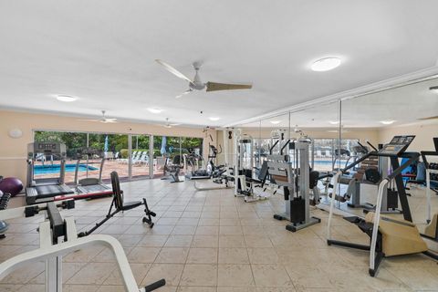 Condominium in Fort Lauderdale FL 1750 3rd Ter Ter 28.jpg